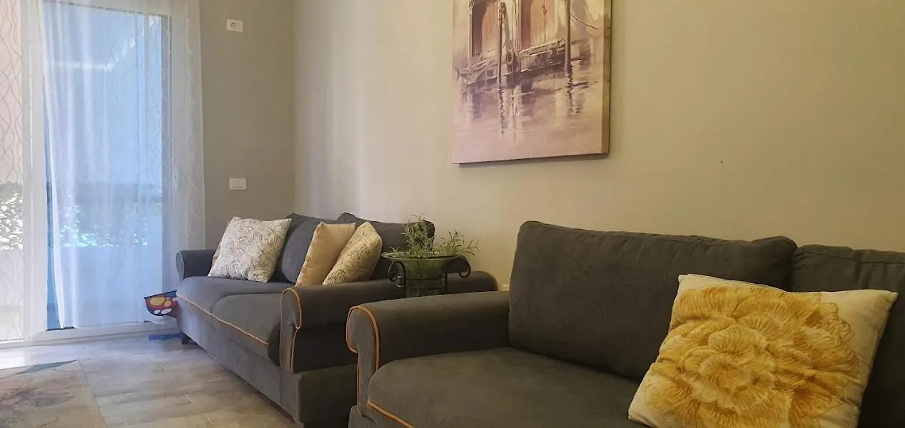 Deluxe Private Apartment Next To Grand Blue Fafa Resort Golem Голем