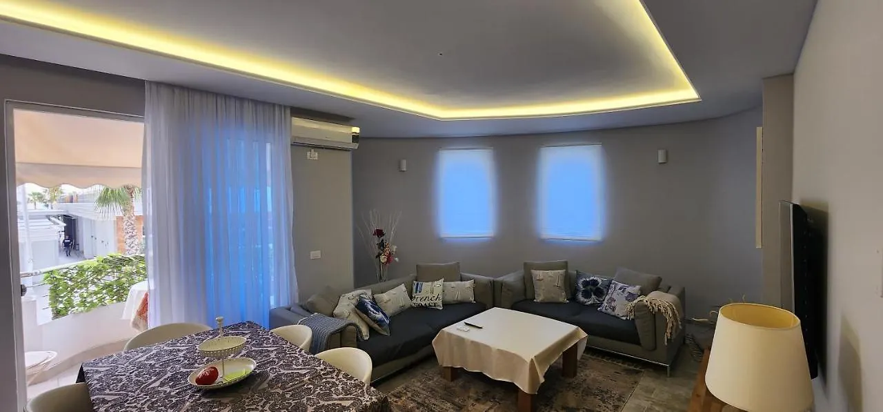 Deluxe Private Apartment Next To Grand Blue Fafa Resort Golem Golem