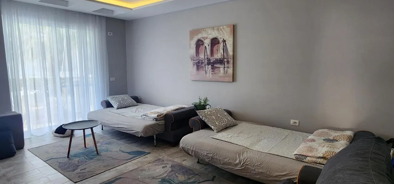 Deluxe Private Apartment Next To Grand Blue Fafa Resort Golem Golem  Albanien