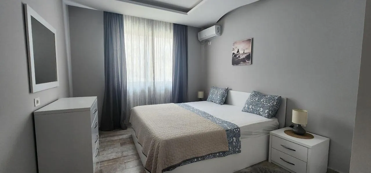 Deluxe Private Apartment Next To Grand Blue Fafa Resort Golem Голем